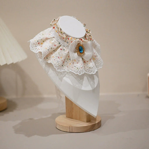Collaire en dentelle délicate