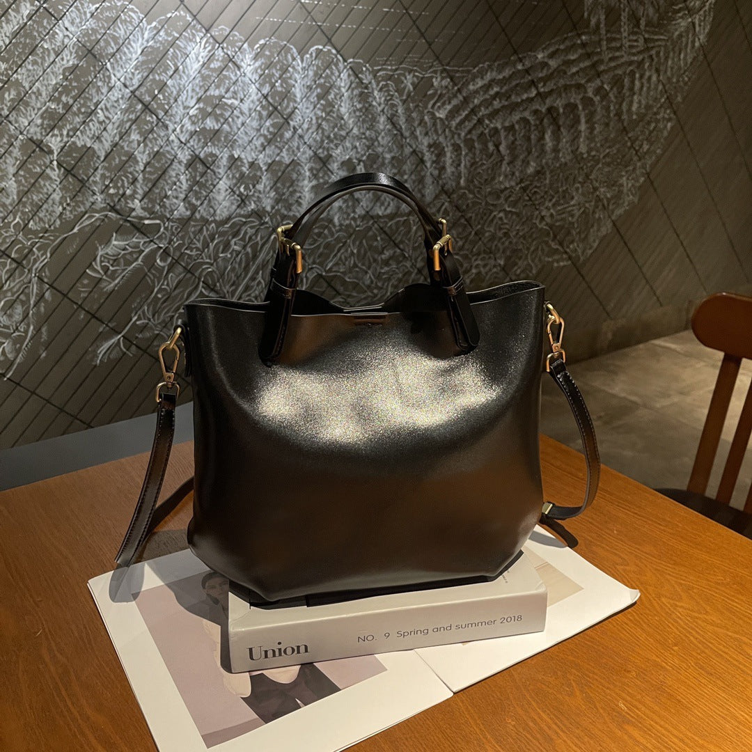 Sac à bandoulière pour femmes en cuir souple de grande capacité