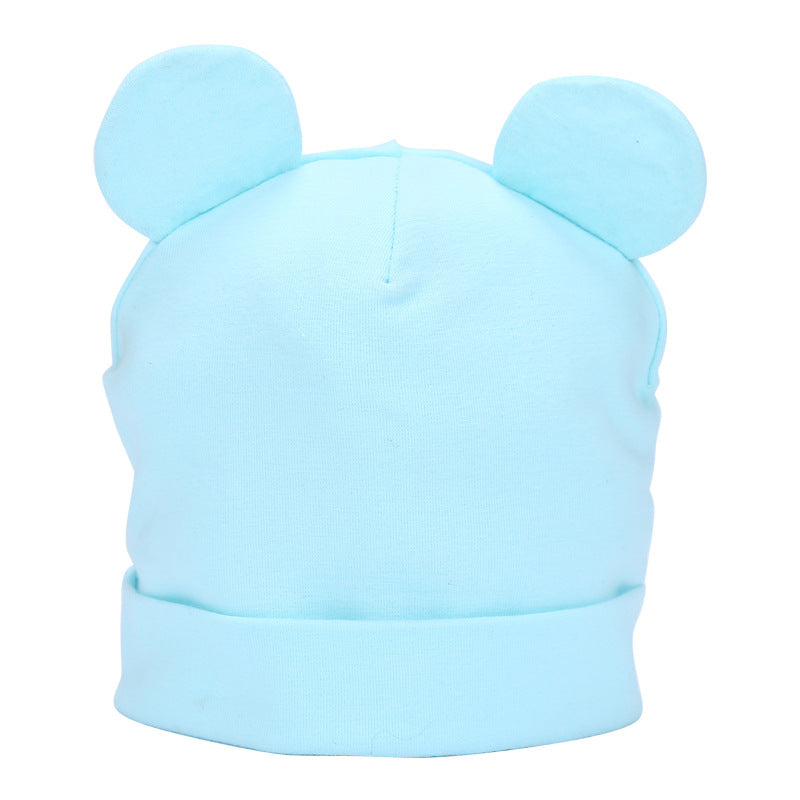 Les chapeaux d'oreille des enfants sont mignons et doux