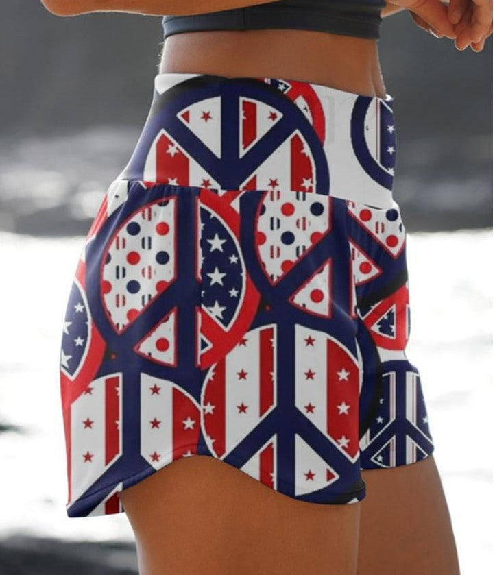 Le short haute portée des femmes avec des motifs crâne et léopard imprimés