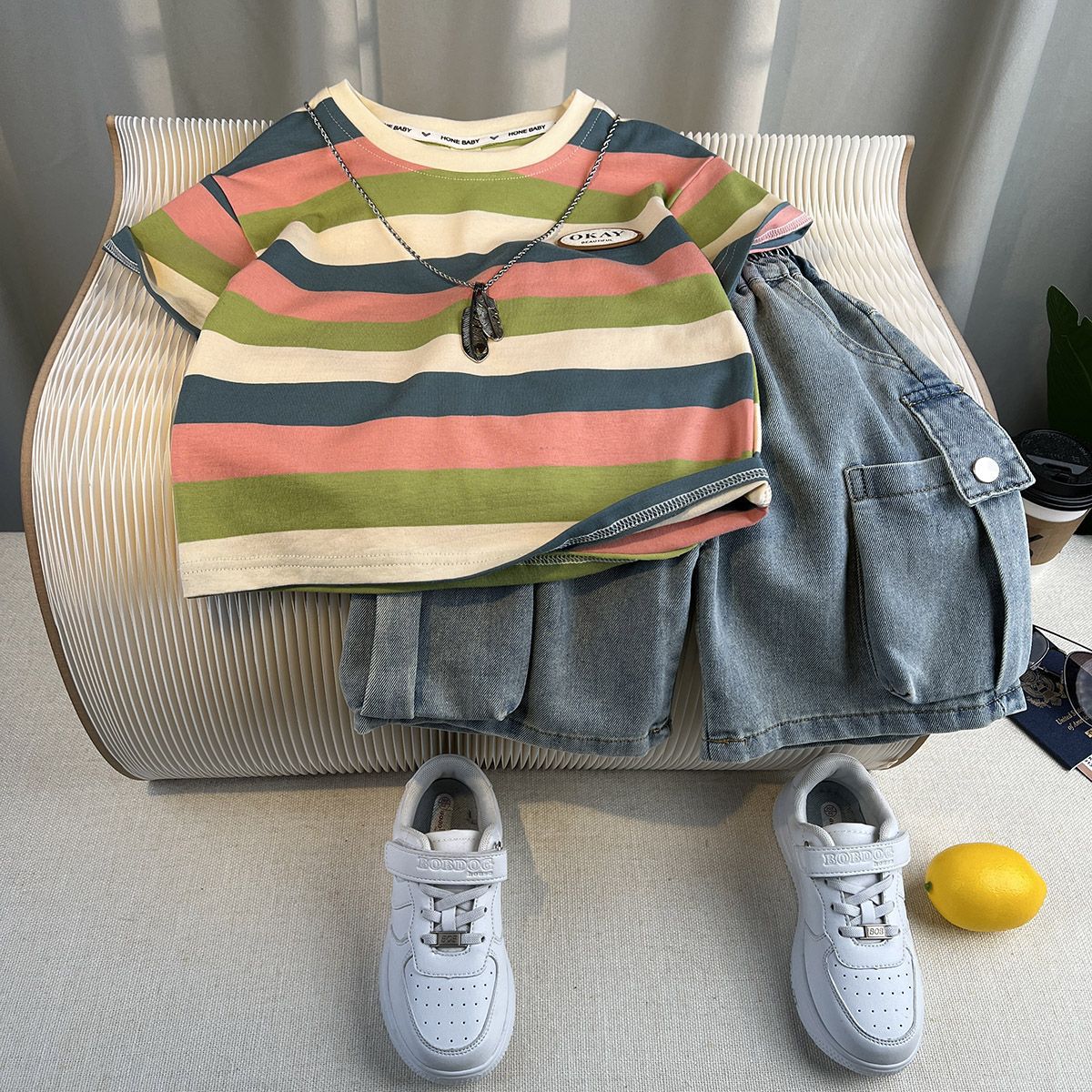 Le top de la mode et des pantalons pour garçon