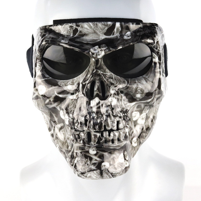 Crâne masque moto rider équipé de lunettes