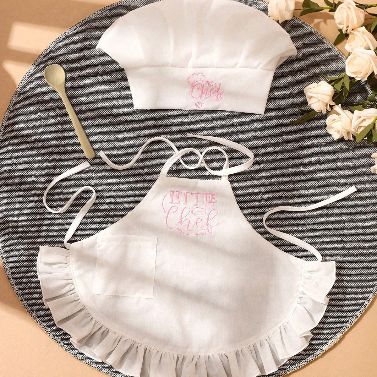 Bébé de 1 mois Photo Outfit Chapeau haut en dentelle Broderie petit chef costume