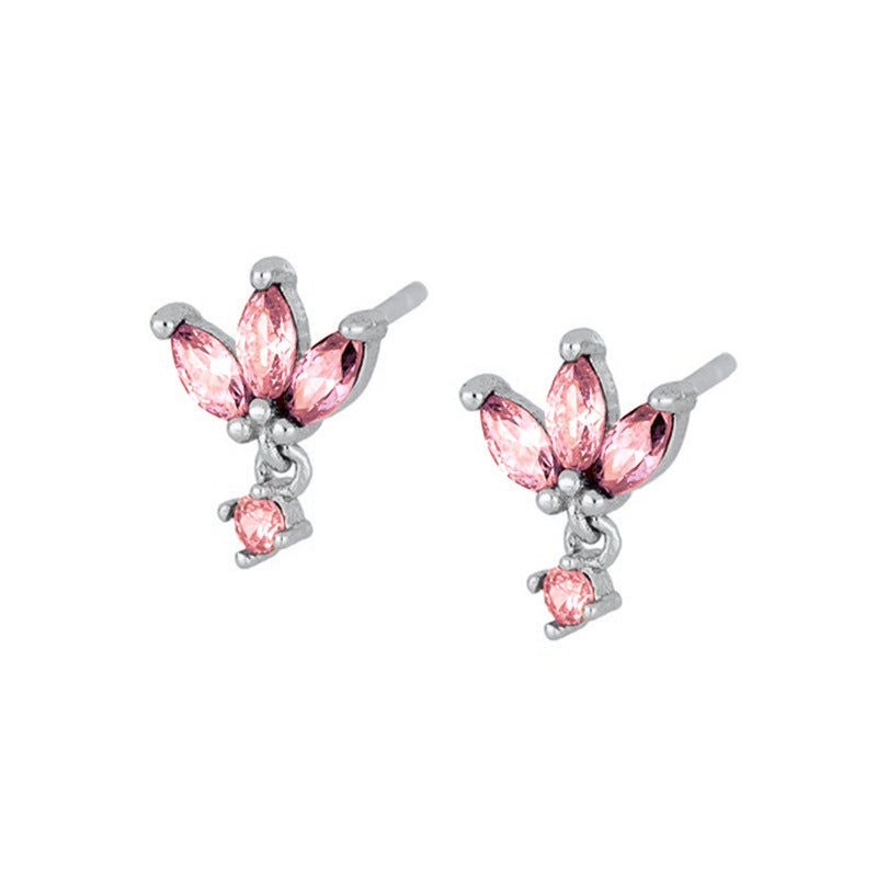 S925 Boucles d'oreilles à aiguille en argent avec conception de papillon de Zircon