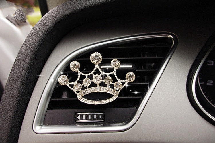 Caricature Fragrance Car intérieur Parfum Aromathérapie Fournitures de voiture féminine