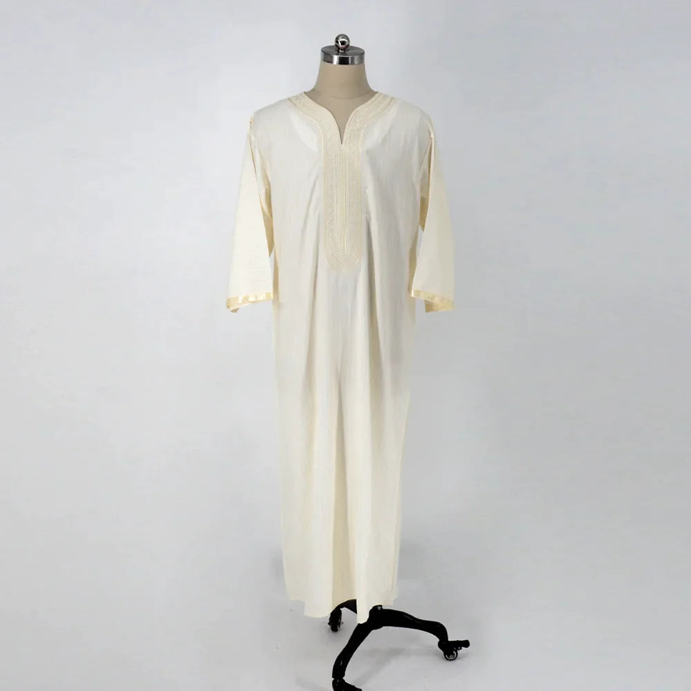Style ethnique Loose Broderie Casual Robe musulmane blanche