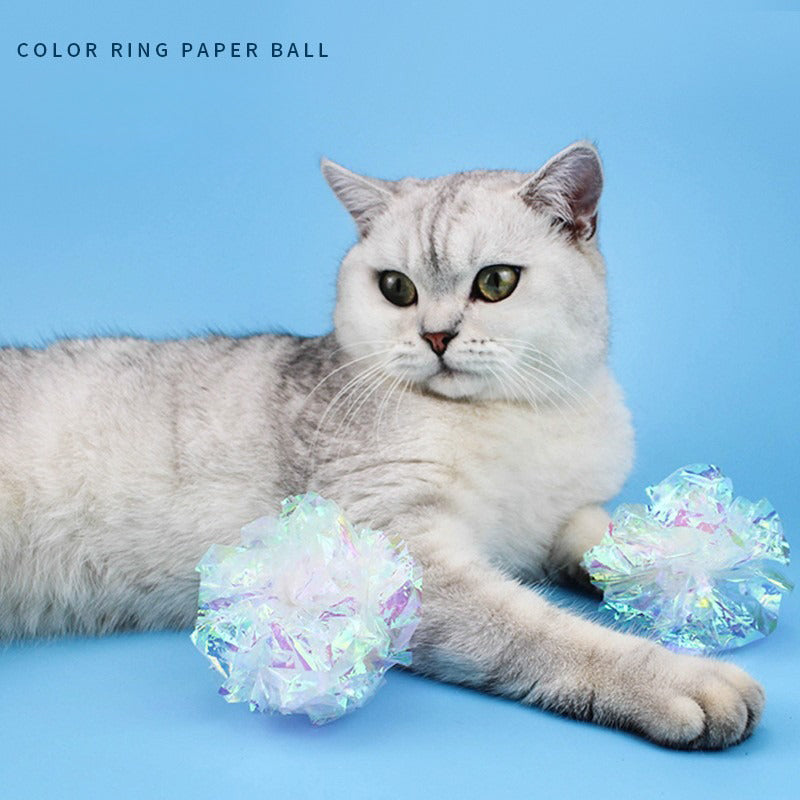 Ce jouet de chat de boule de papier de fabrication de bruit coloré est une excellente façon de garder votre chat