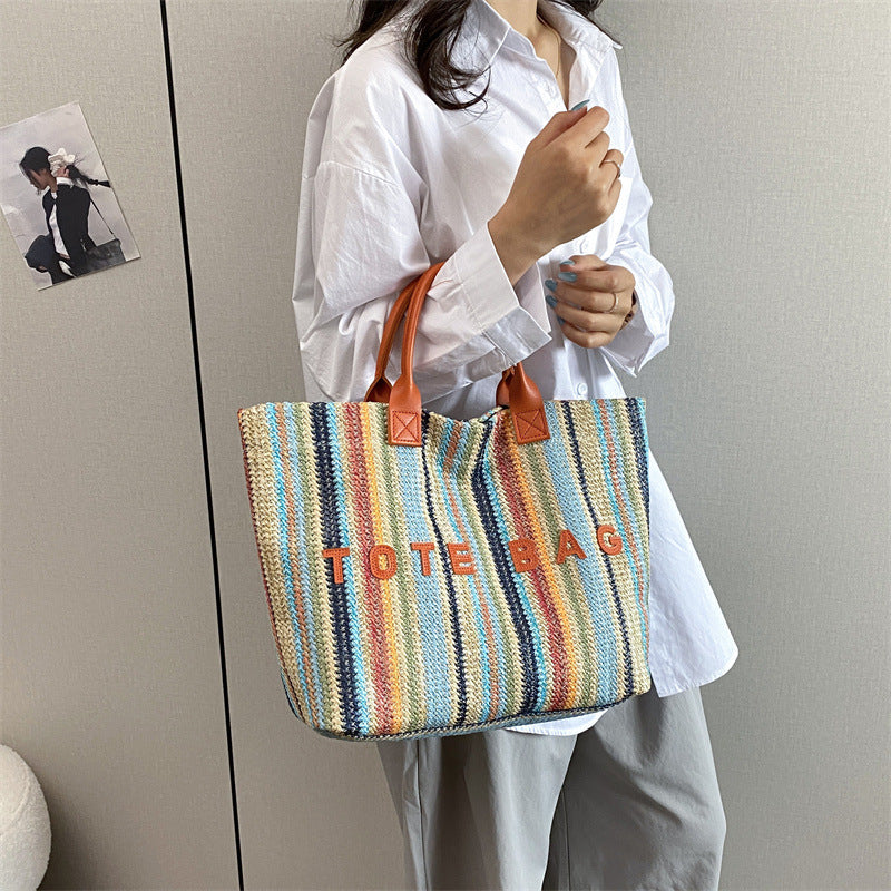 Eté Trendy Rainbow-tissé sac en paille pour les femmes