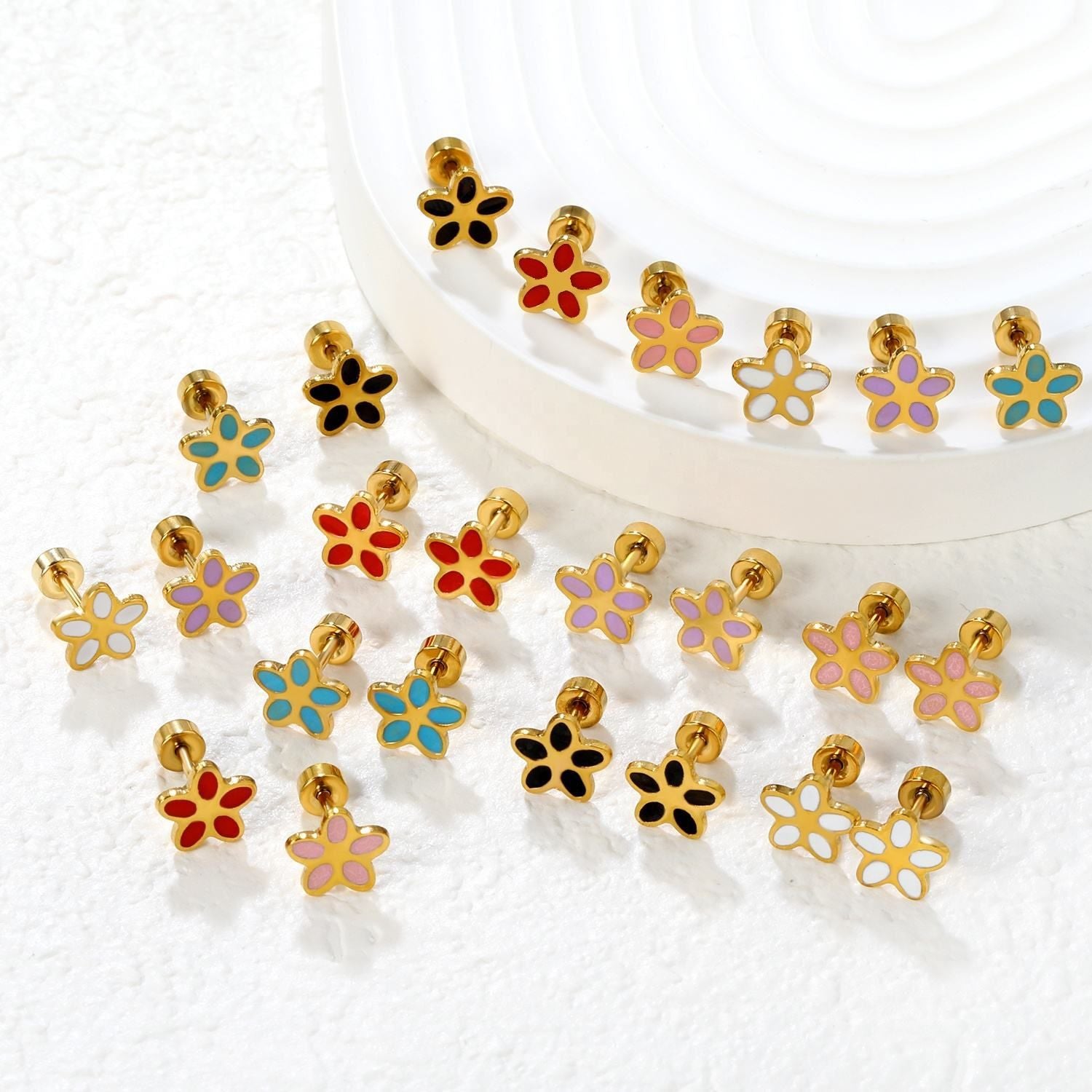 Boucles d'oreilles Crown-flower mignons et doux Boucles d'oreilles Stud en acier inoxydable