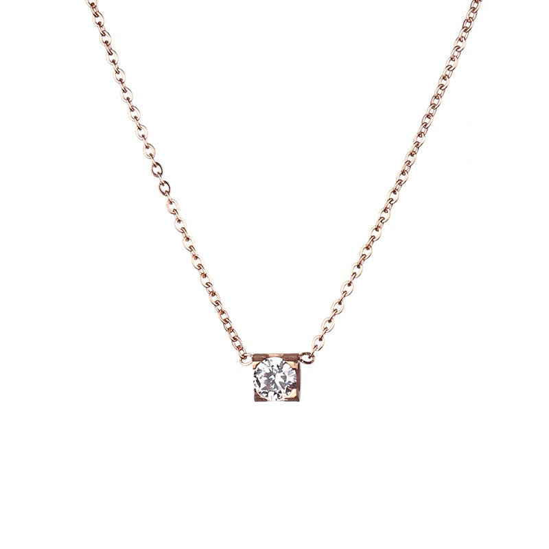 Pendentif en diamant simple à quatre griffes Collier en acier au titane