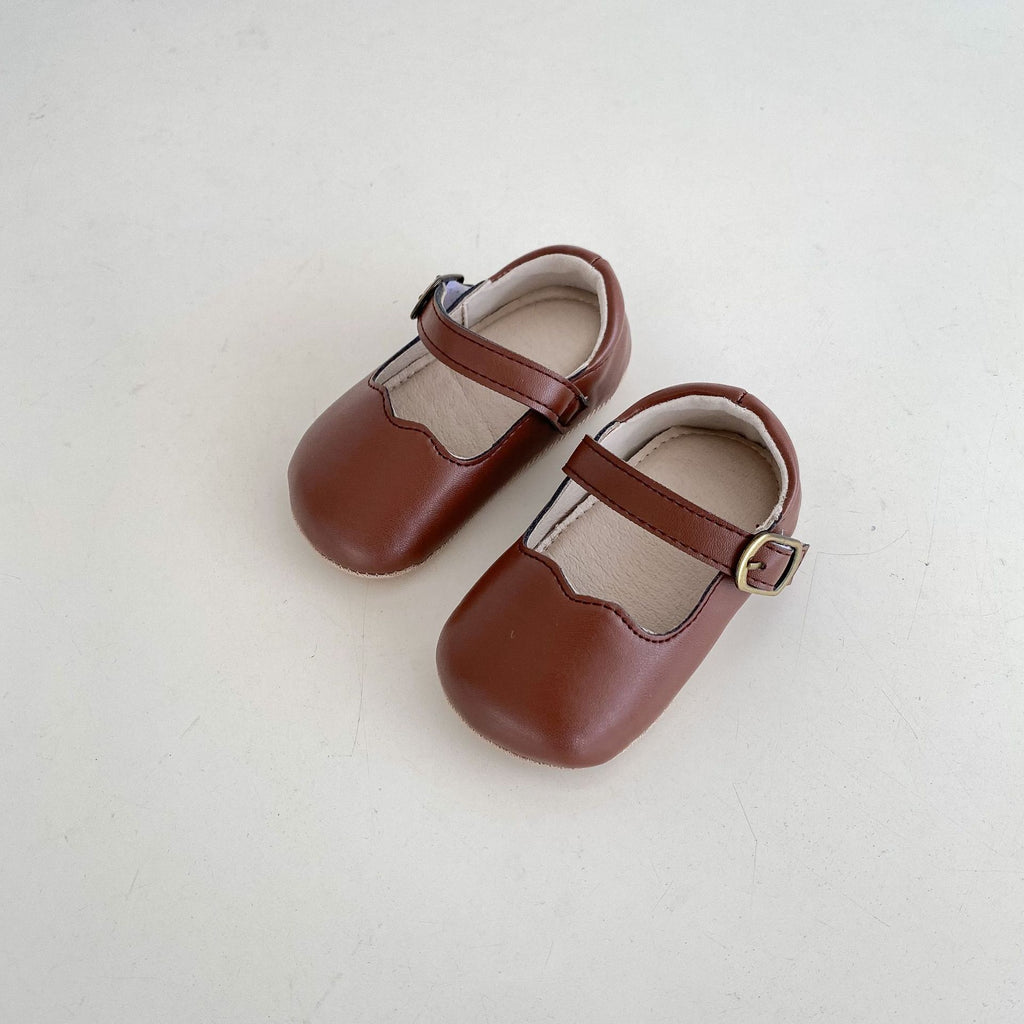 Chaussures pour bébés ondulées