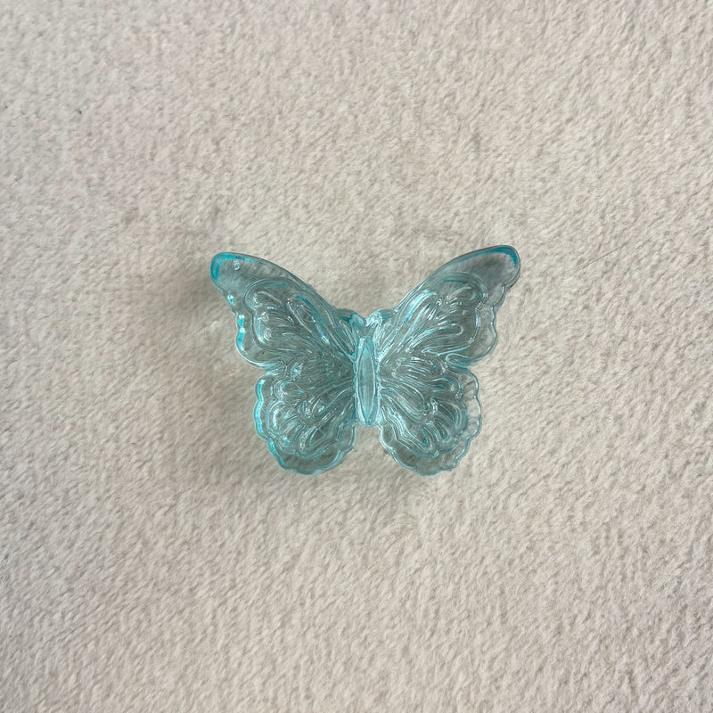 Perles de papillon acrylique détaillées