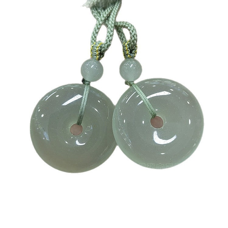 Ice Bottom Vert Aventurine Sécurité Buckle Pendentif Hommes et femmes Pendentif Jade Pendentif Jade