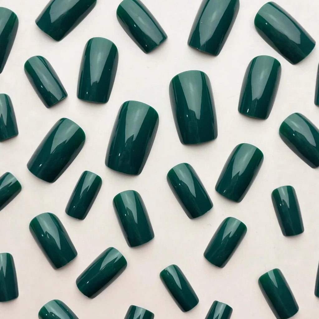 Moss Green Vintage Emerald Glossy Nail Polonais