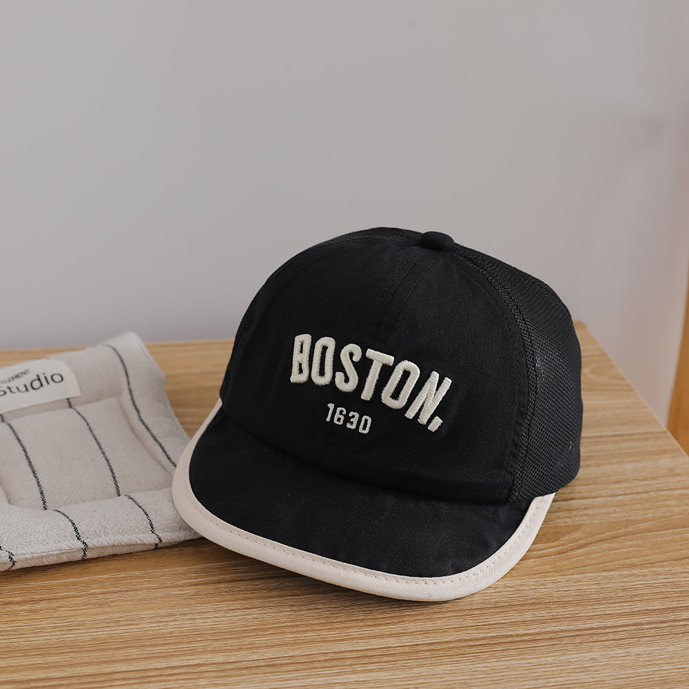 Chapeaux de bébé garçon et fille - lettre brodée à la mode et occasionnelle Short Brimmed Baseball
