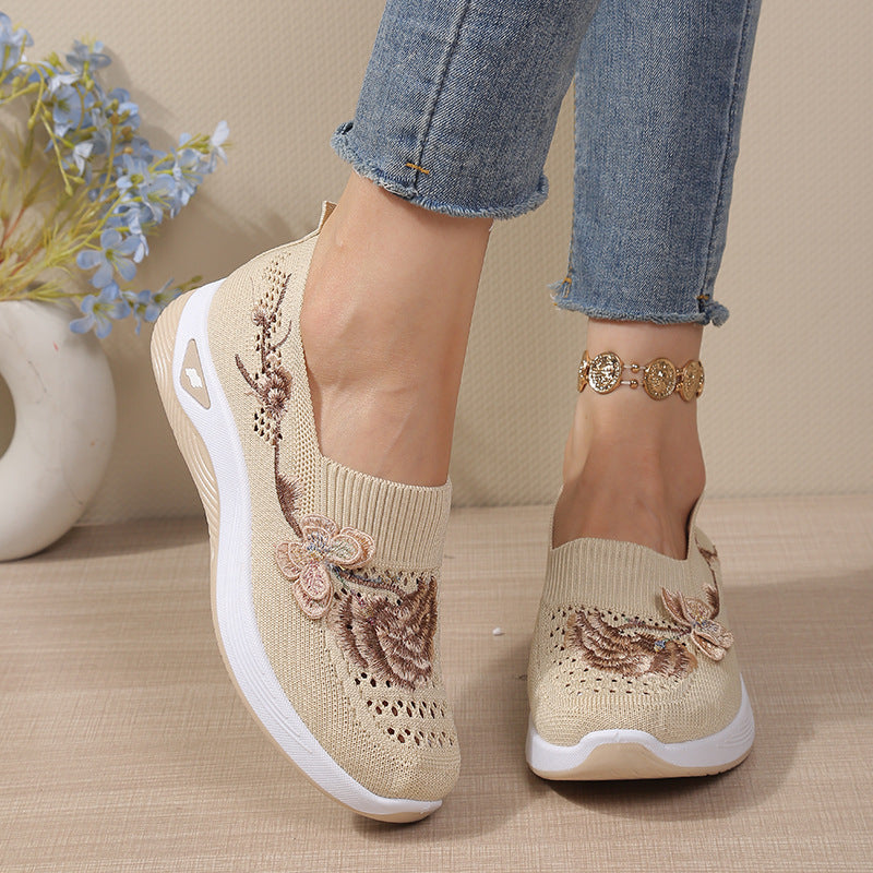 Chaussures de marche brodées Chaussures casuales en mesh