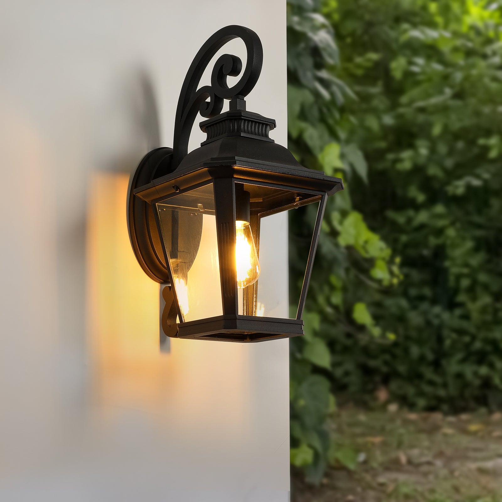 21"(H) 1-paquet de lumière de lanterne de mur extérieur – Vintage métal noir et verre clair avec D