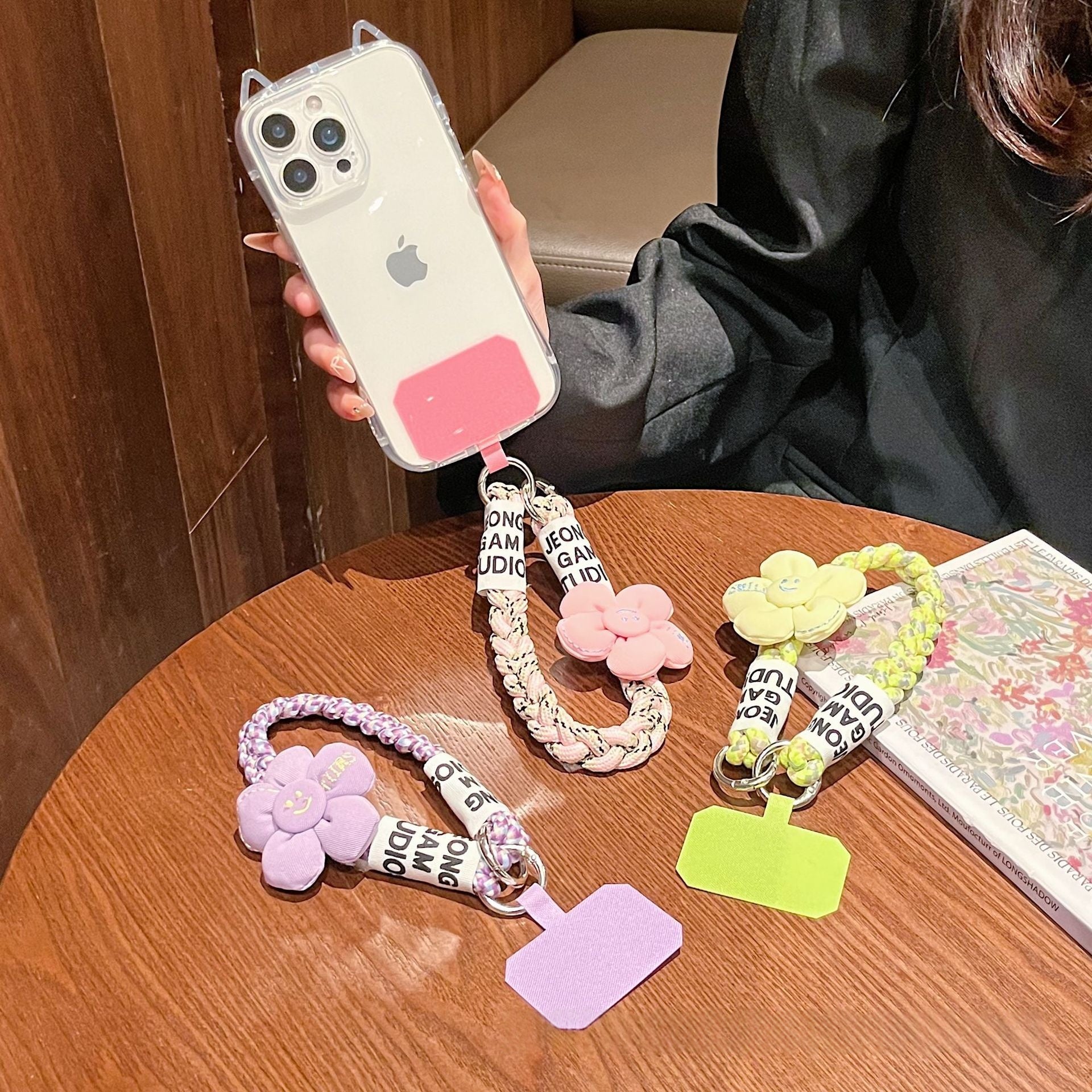 Coffret de téléphone en forme de chanvre court Lanyard avec boutons Bracelet de téléphone anti-perte