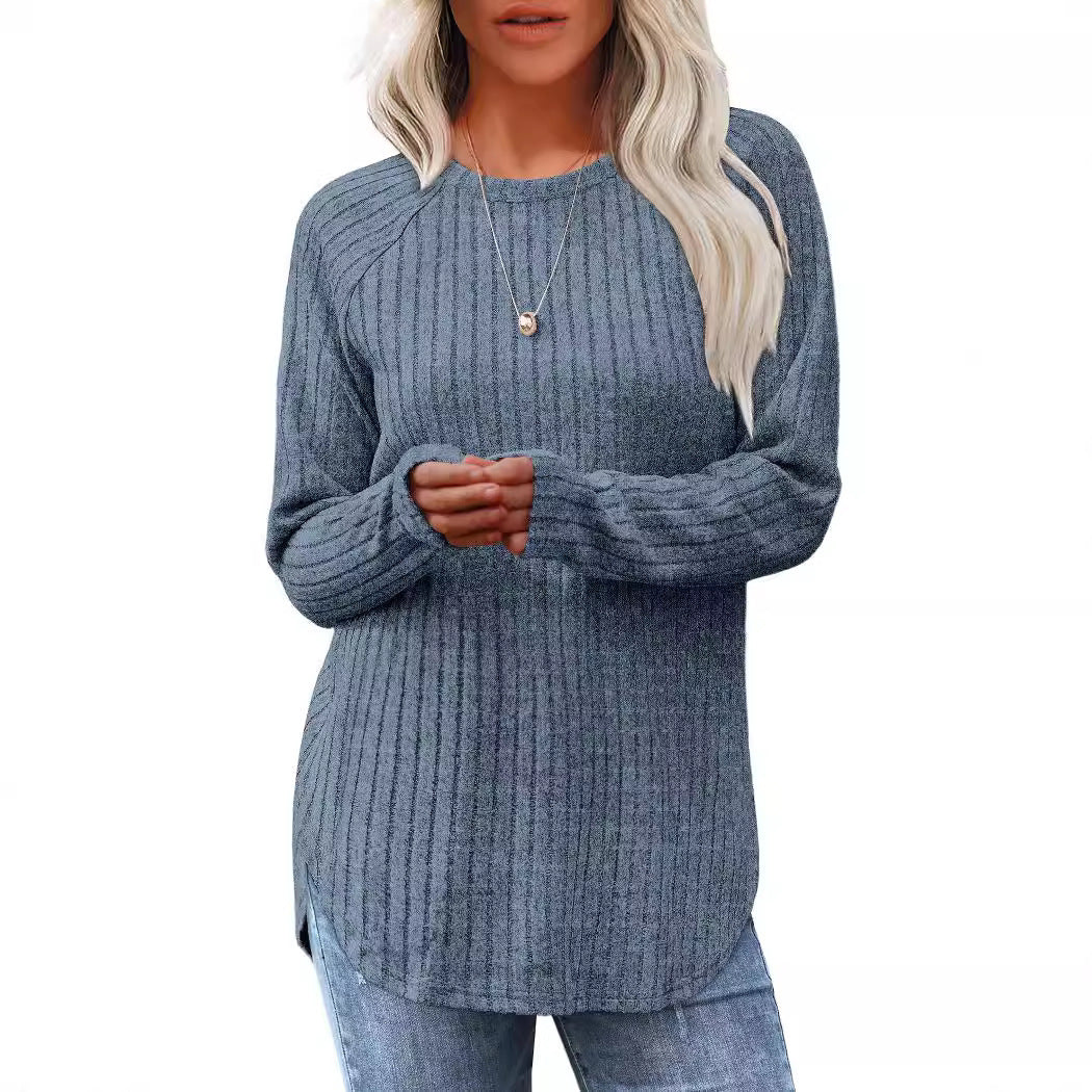 Haut à col rond souple avec un ourlet courbé