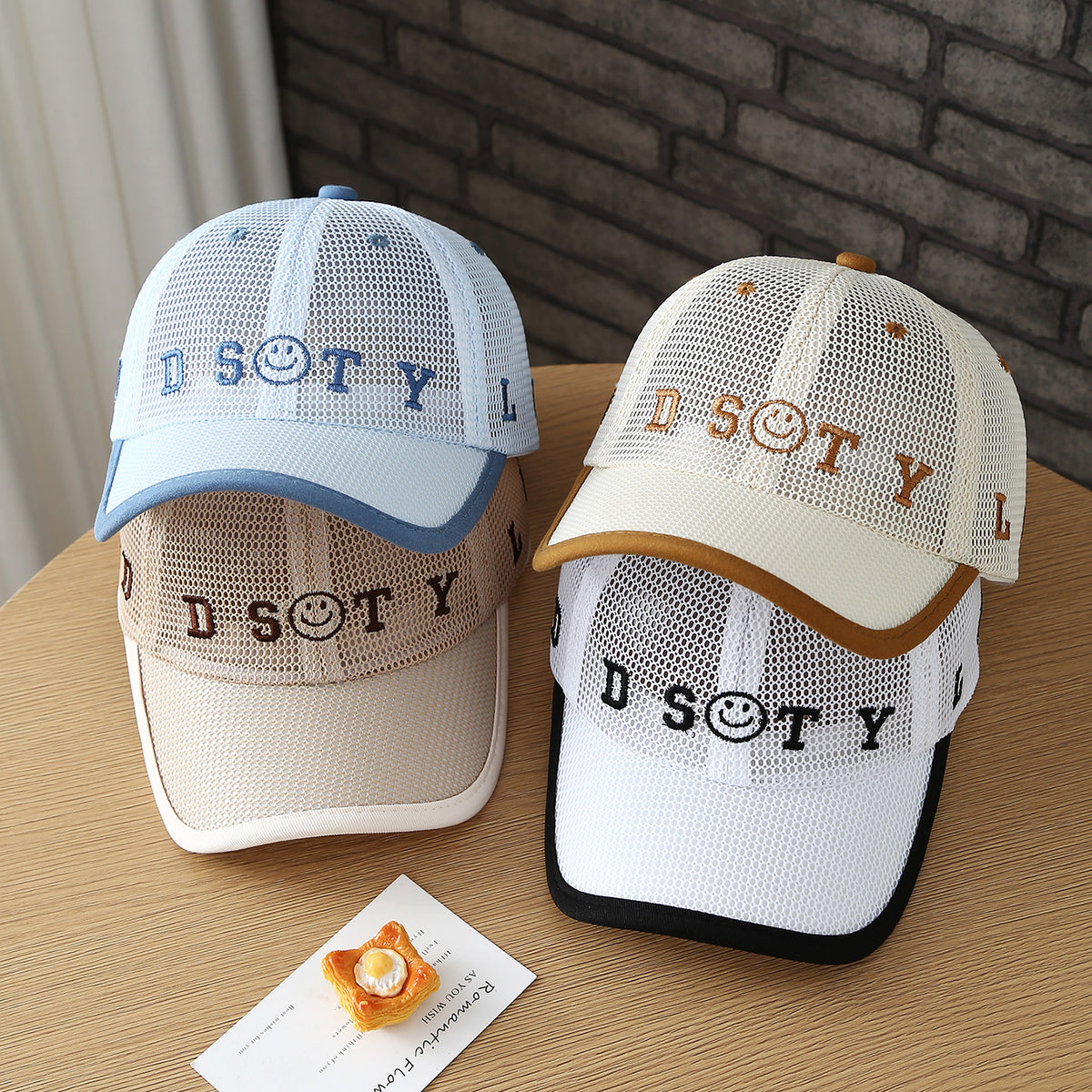 Casquette en mesh léger d'été pour enfants - Garçons et filles DSTY Base brodée visage souriant