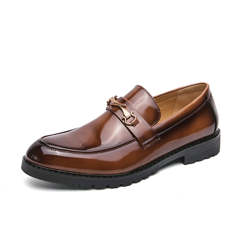 Nouveau style en cuir doux Hommes Chaussures avec un fini brillant pour le commerce extérieur