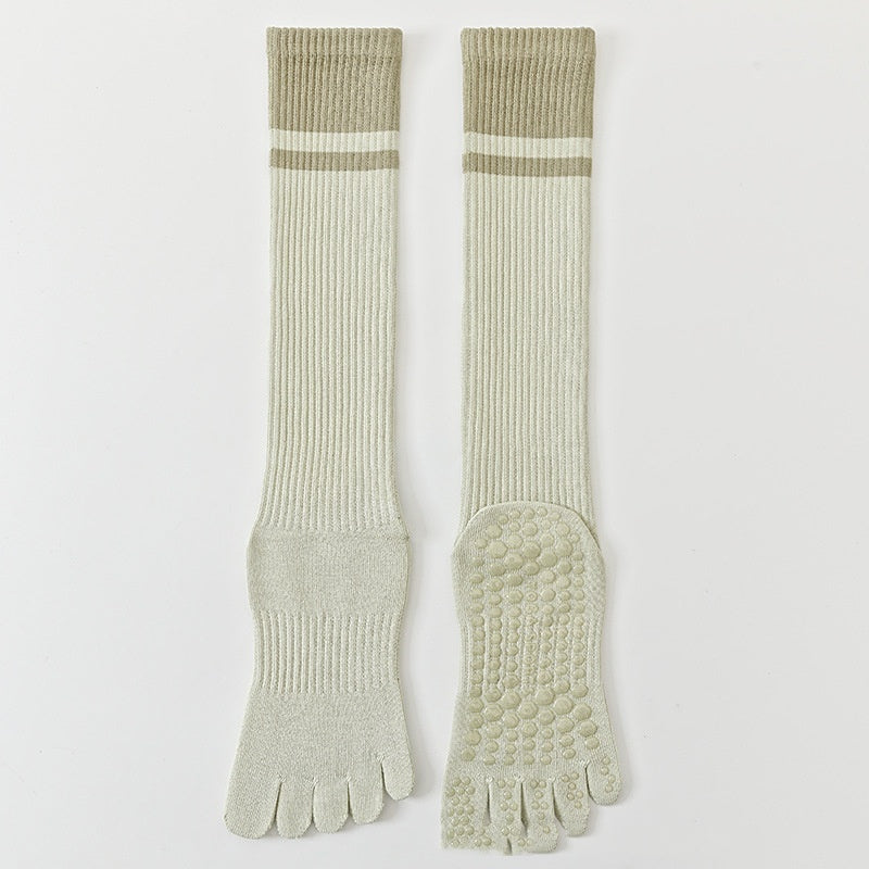Chaussettes de yoga à cinq doigts à chevilles de couleur bloquées