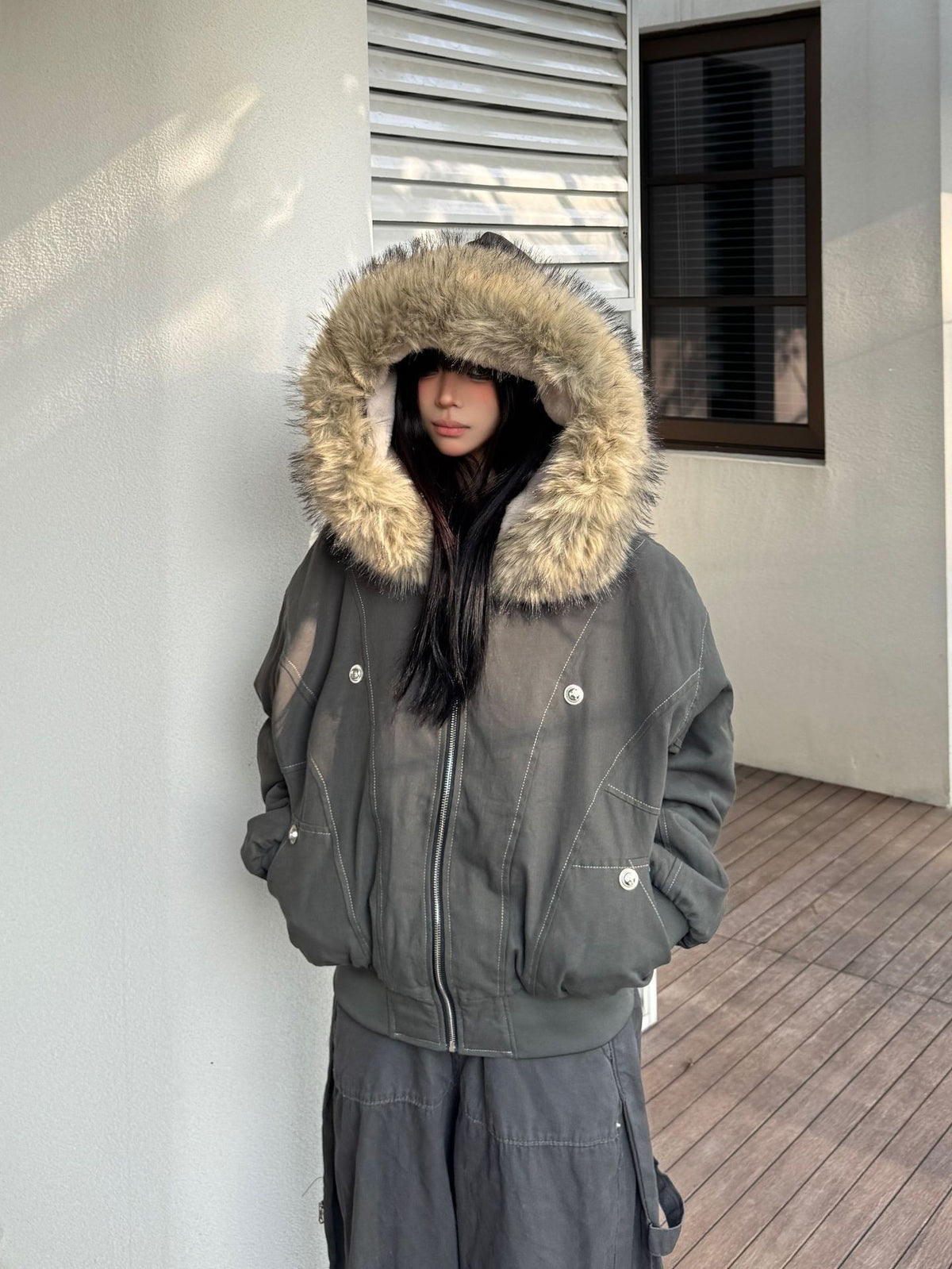 Manteau d'hiver de style américain avec un style vintage de collier de fourrure