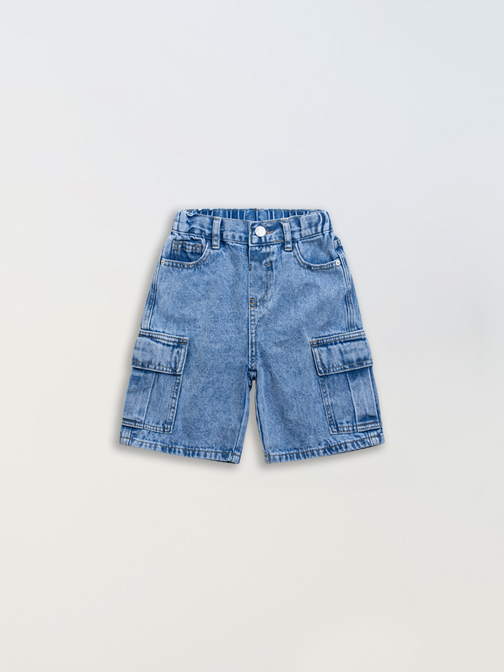 Short pratique en denim lavé multi-poches pour garçons