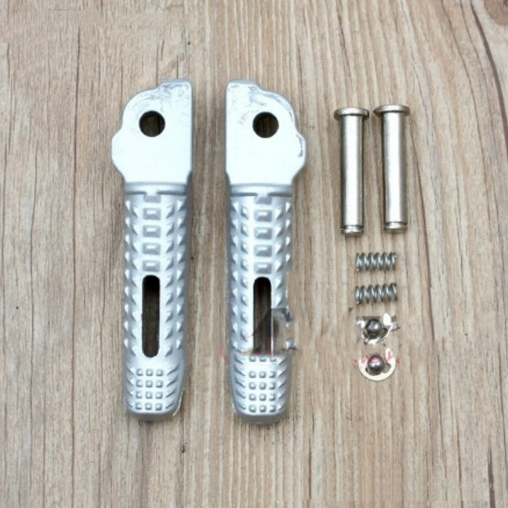 Assembly of rear pedal tripods