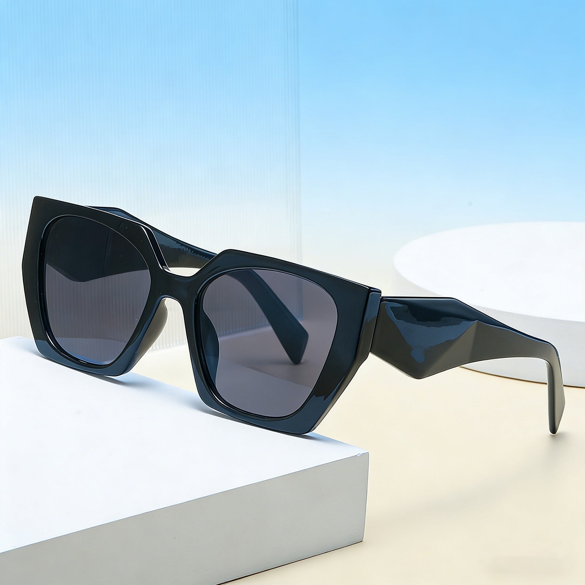 Lunettes de soleil à large temperature Cat-Eye pour femmes