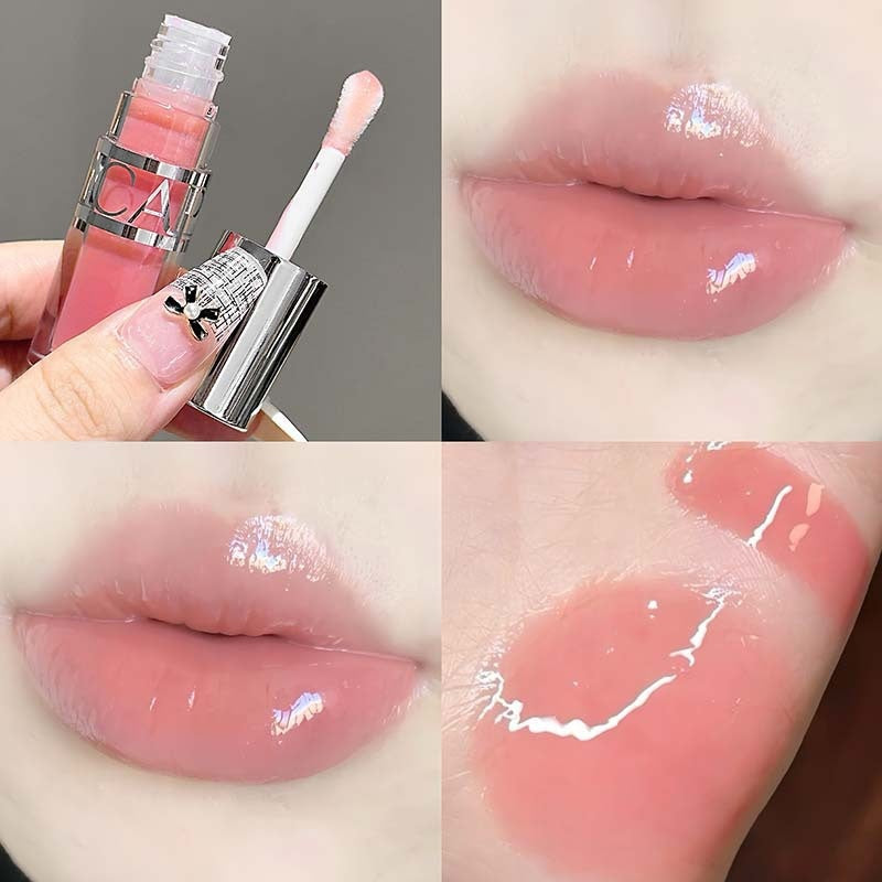 Un radiant hydratant et un lip gloss hydratant avec une finition miroir de style Dewy