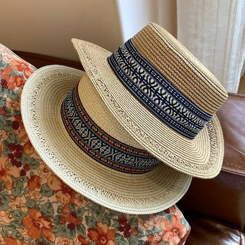 Chapeau de soleil à large bord pour les vacances d'été sur la plage