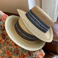 Chapeau de soleil à large bord pour les vacances d'été sur la plage