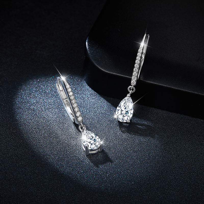 S925 Argent Sterling 5x8mm Poire coupée Moissanite Boucles d'oreilles Drop Teardrop avec Pave Hoo
