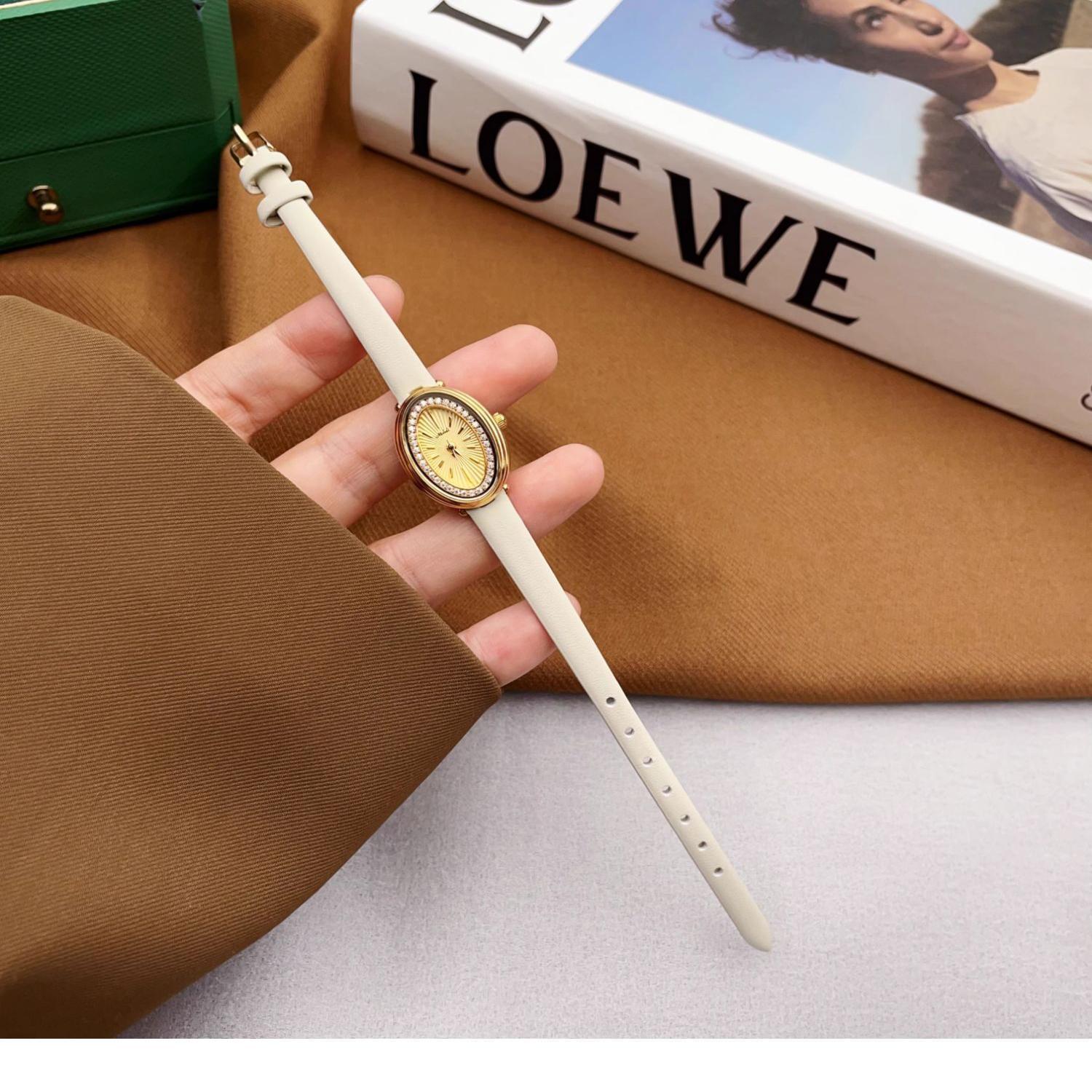 Automne-hiver Exquise Montre pour femmes authentiques