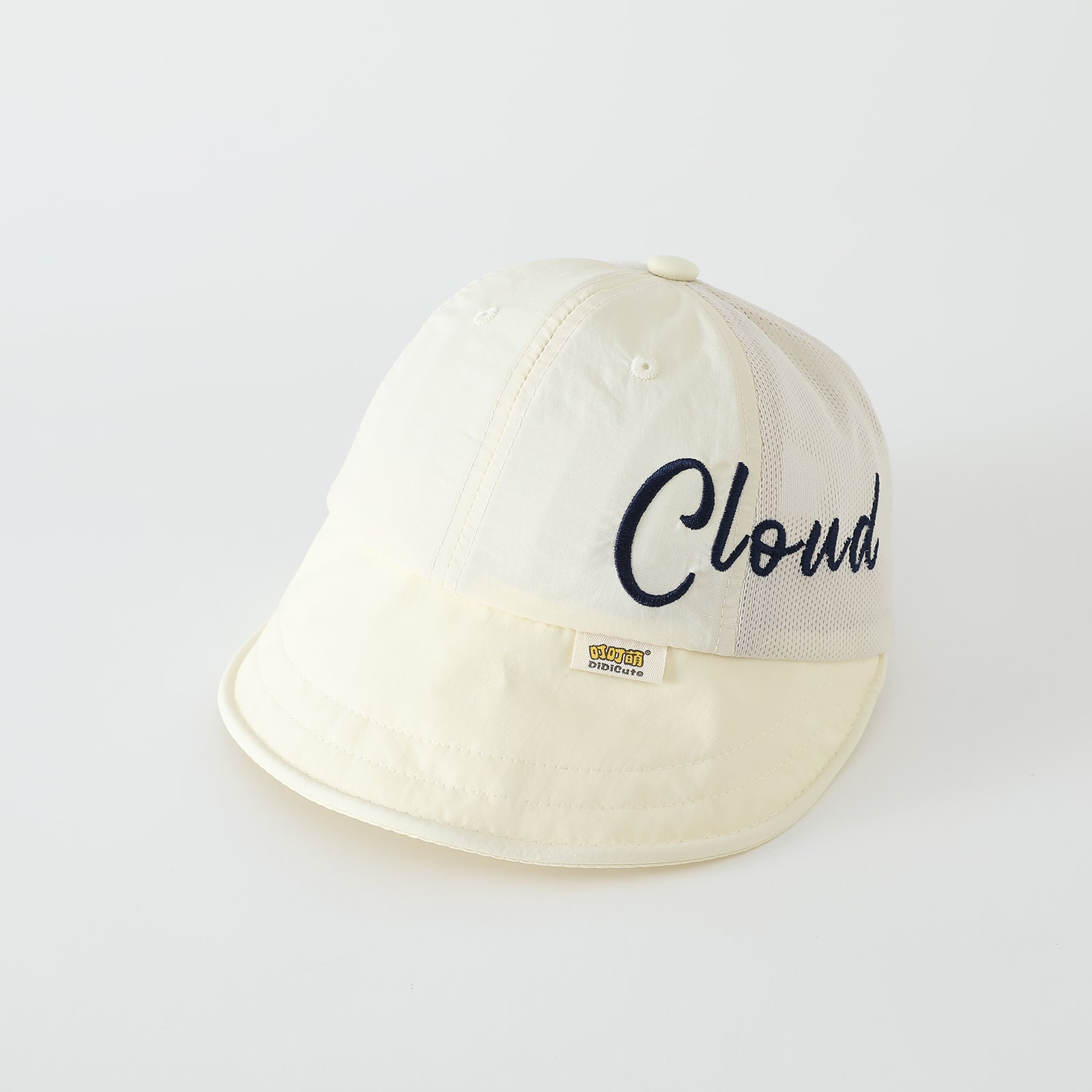 Chapeau de soleil de broderie anglaise pour enfants d'été avec tissu de filet latéral pour la ventilation et doux