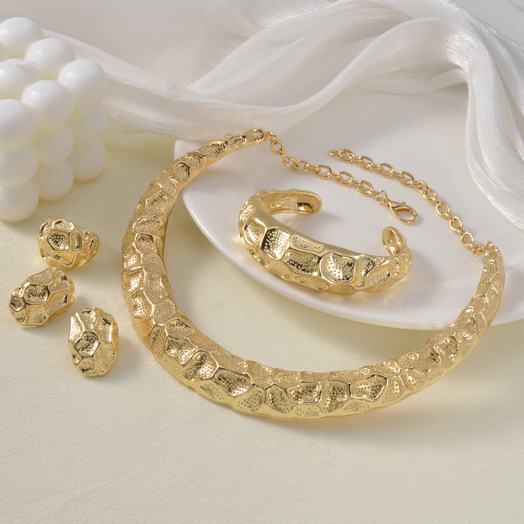 Boucles d'oreilles et bagues de style bohème à collier de lune de trois couleurs