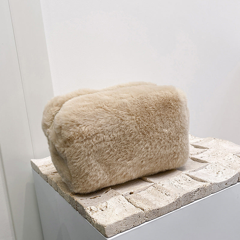 Sac de maquillage en peluche souple et moelleux pour les filles