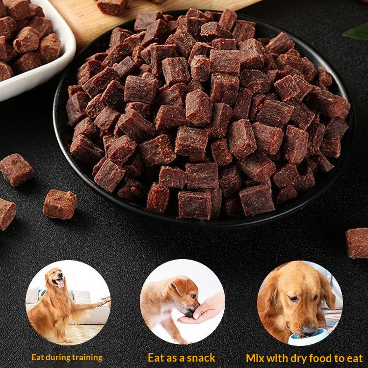 Chien traite des bittes de boeuf pour chiots Petits chiens Teddy Poodle