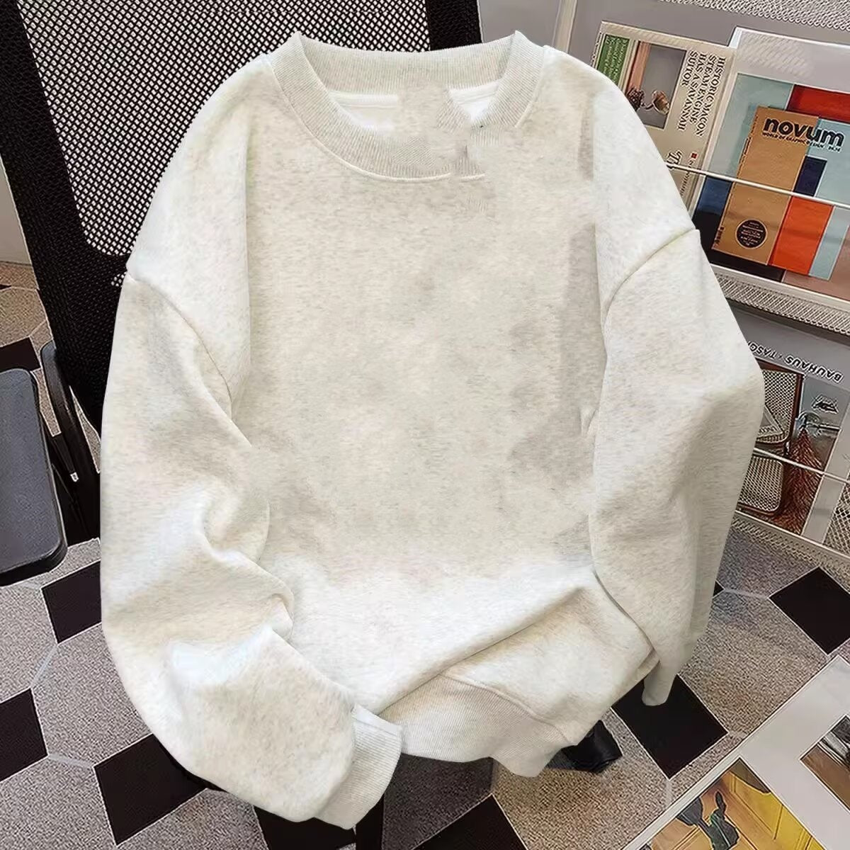 Sweatshirt à col d'équipage épais