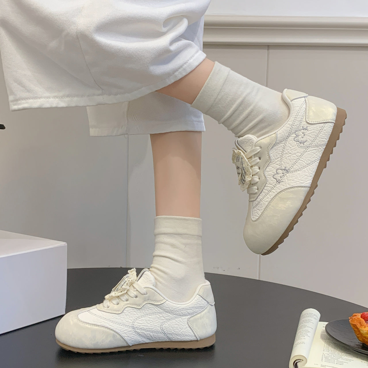 Automne Femmes Léger Polyvalent Allemand Trainer Sneakers Stylish Plat Casual White Skate S
