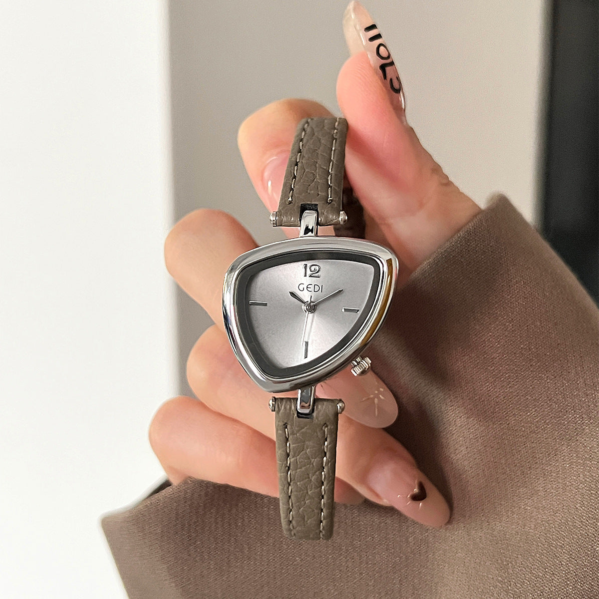 Montre combinée féminine élégante et élégante