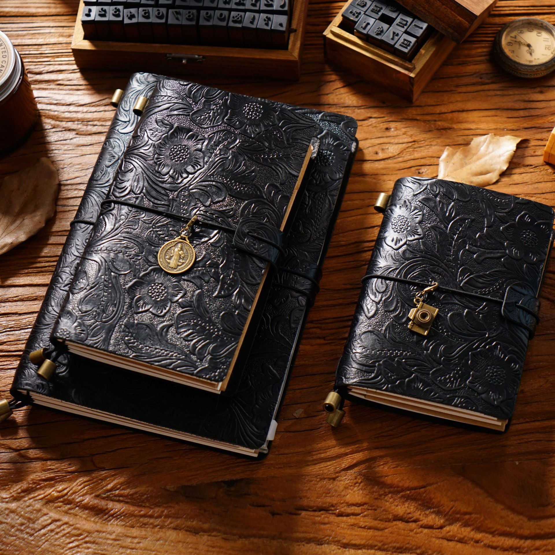 Creative Vintage Gravure Cowhide Voyage Notepad