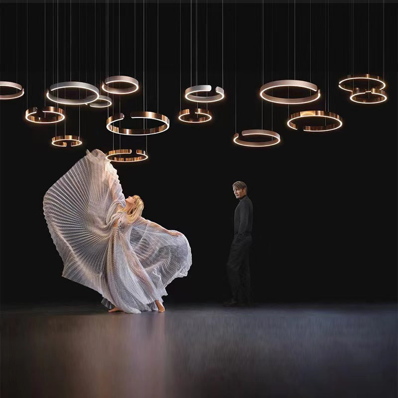 LED Full-spectrum salle à manger moderne Chandelier avec un design léger et luxueux