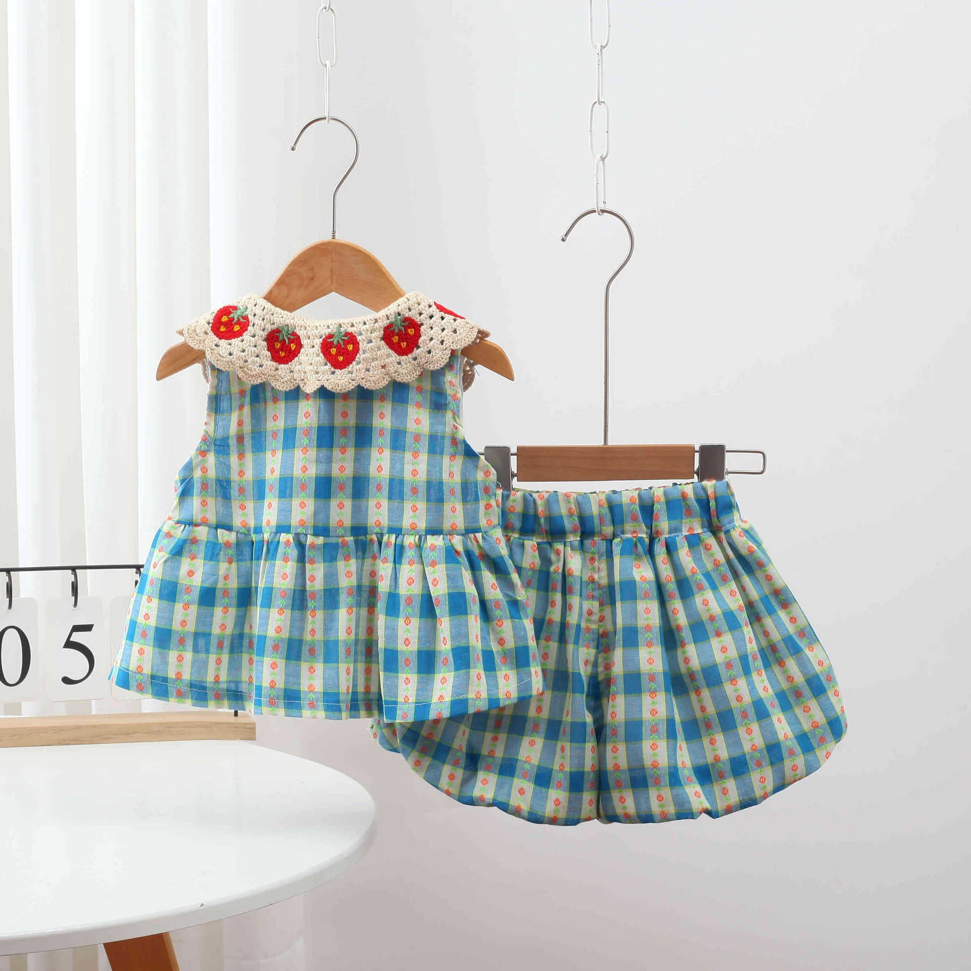 Ensemble de vêtements pour enfants sans manches et sans manches en col de dentelle