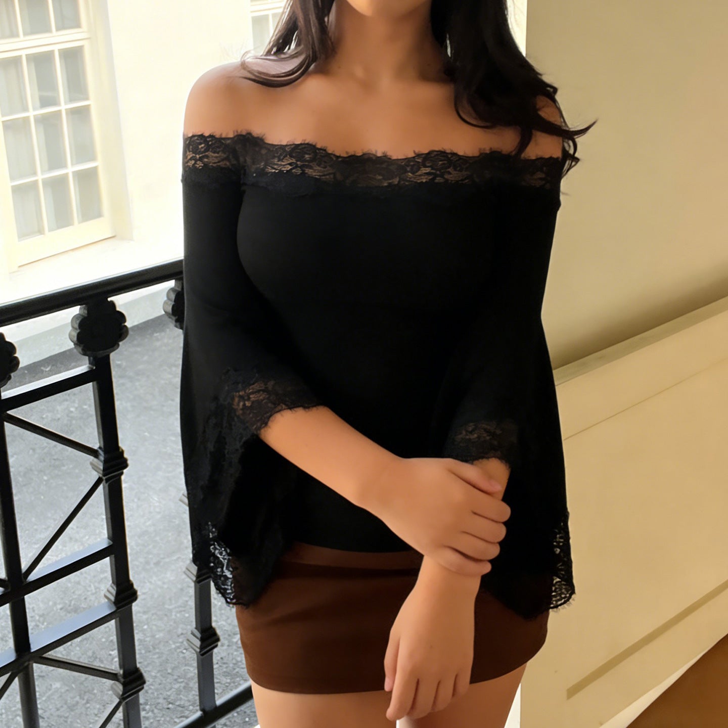 Dentelle-Panel hors-la-épaule Bell-Sleeve Elégant T-shirt