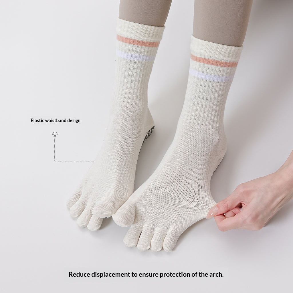 Gym Chaussettes antidérapantes à pieds pleins Femmes disponibles en différentes tailles