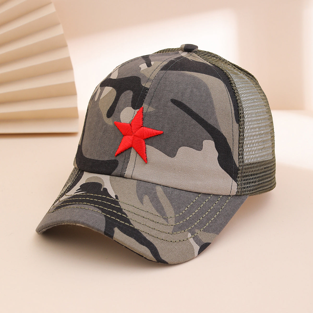 Casquette de baseball en maille verte militaire à cinq points brodé