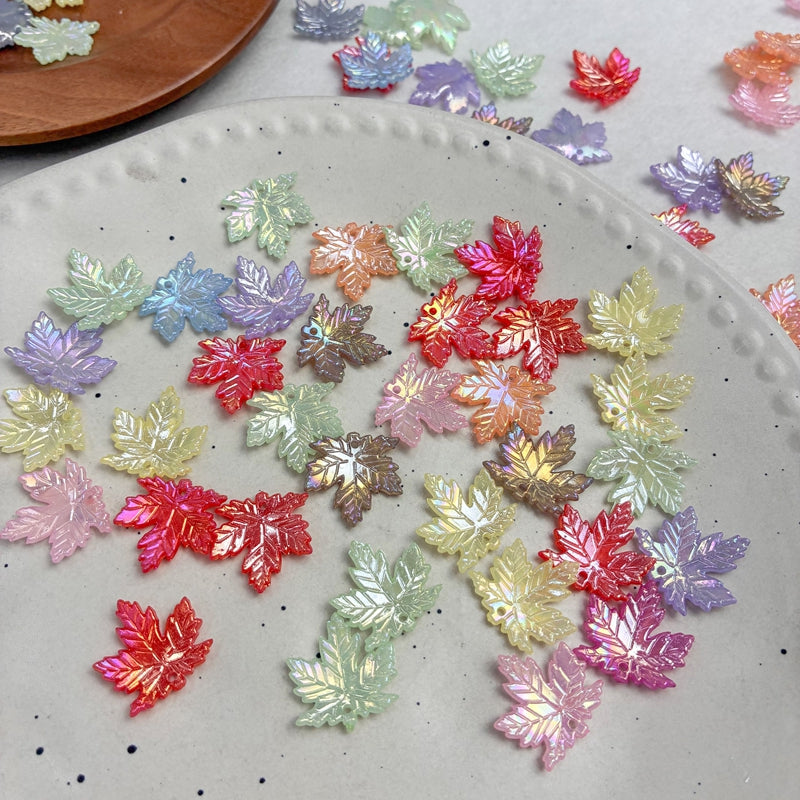 Charms de feuille d'érable en acrylique plaqué AB