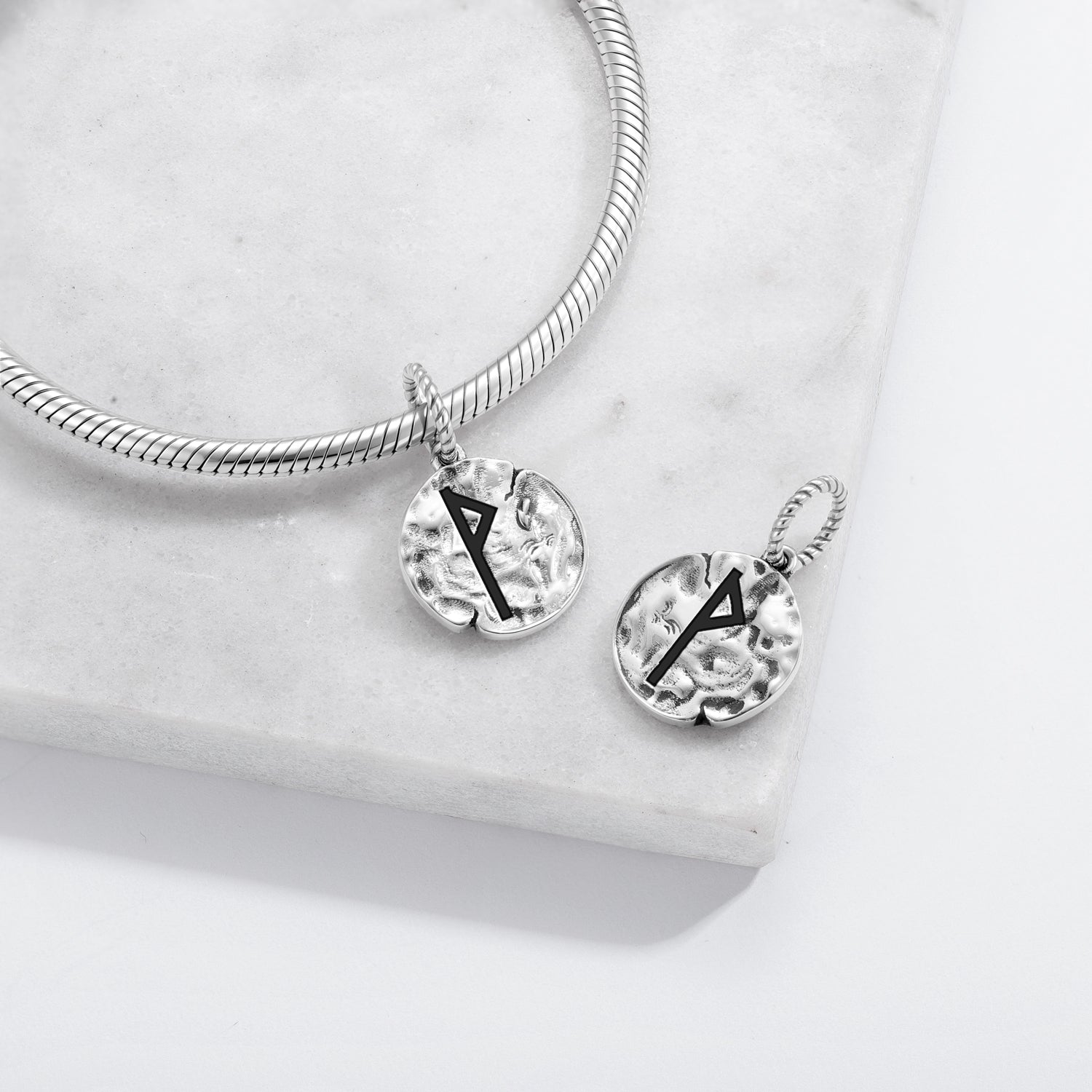 Norse Runes Wunjo Symbole 925 Argent Sterling Texture main Dangle Charm pour bracelet de charme